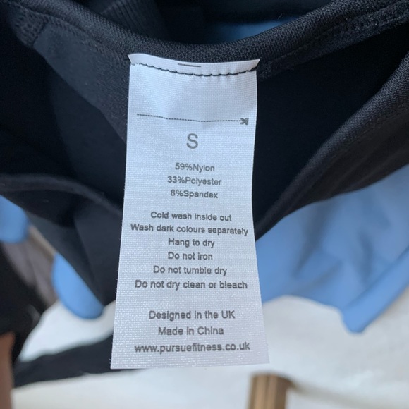 Pursue Fitness Seamless Long sleeve Crop Top. - Picture 2 of 3